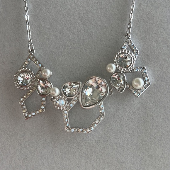 Touchstone Crystal by Swarovski "Treasure Trove Necklace". - Picture 7 of 9